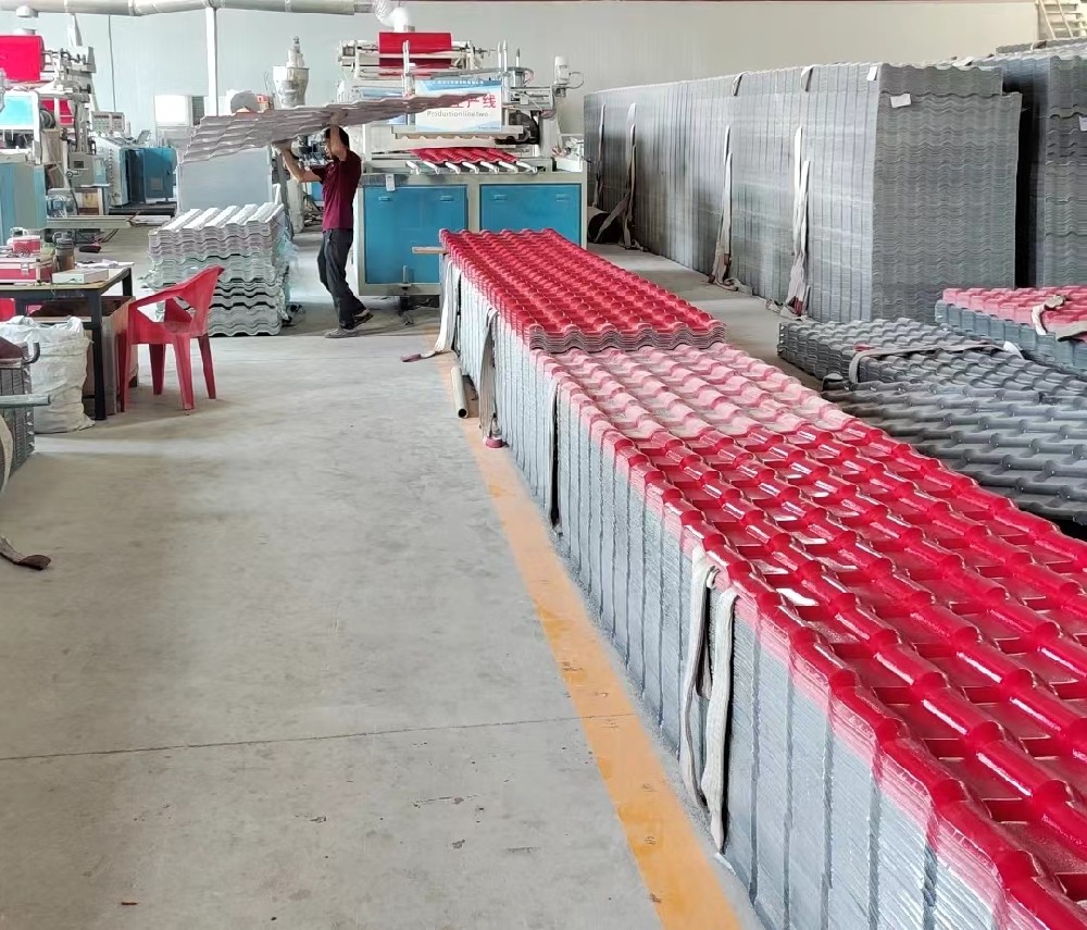 塑料瓦和樹脂瓦的區別？哪個更好更耐用